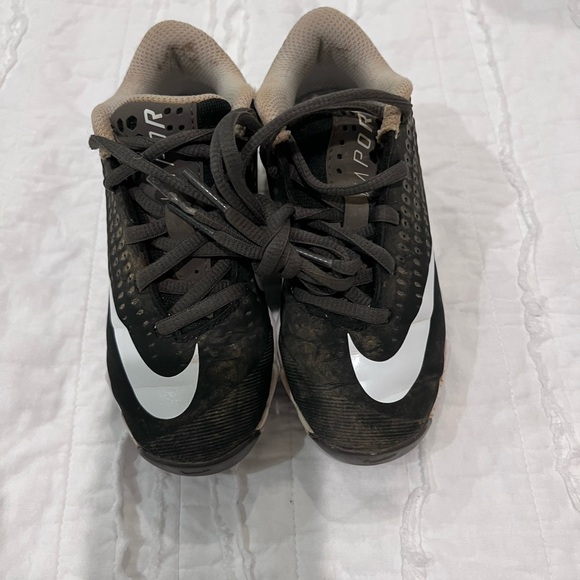 Boys Baseball/TBall Cleats - Picture 2 of 2